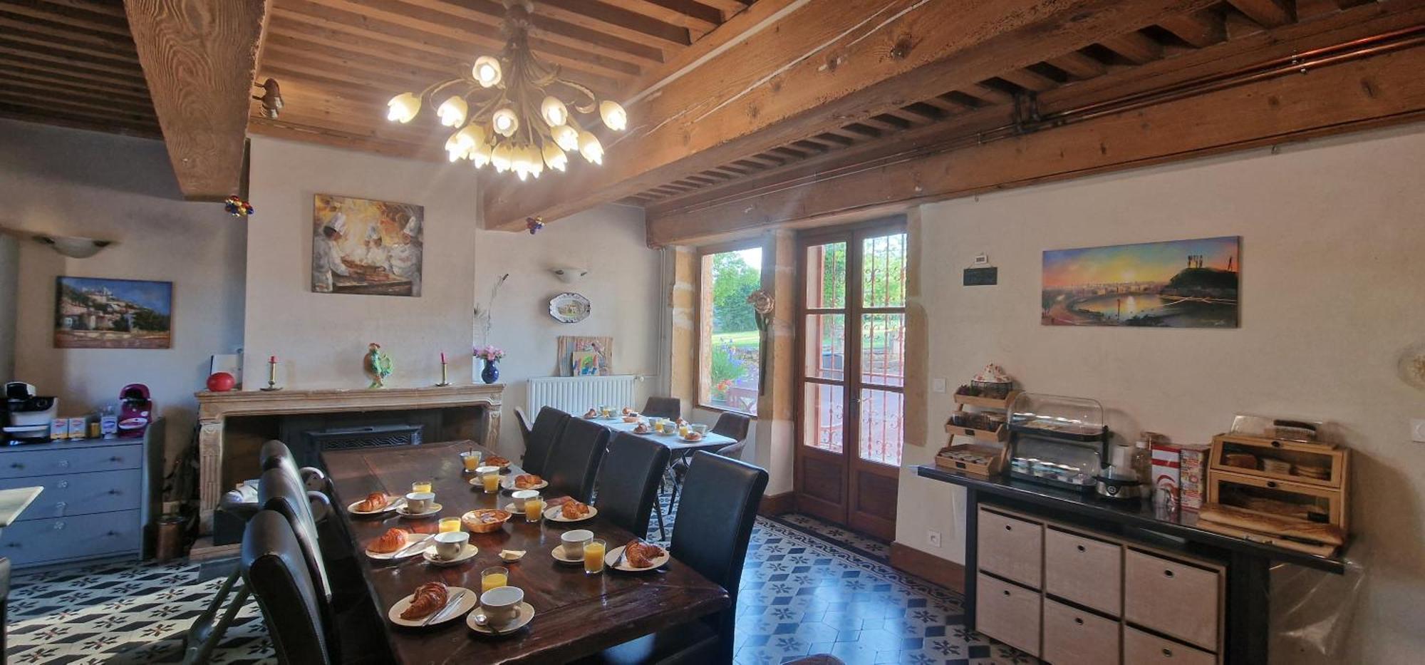 Le Relais Des Dames Bed and Breakfast Neuville-sur-Saône Buitenkant foto